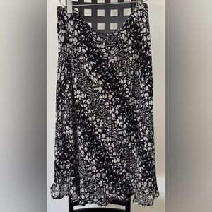 Anne Klein Black and White Floral A-Line Skirt